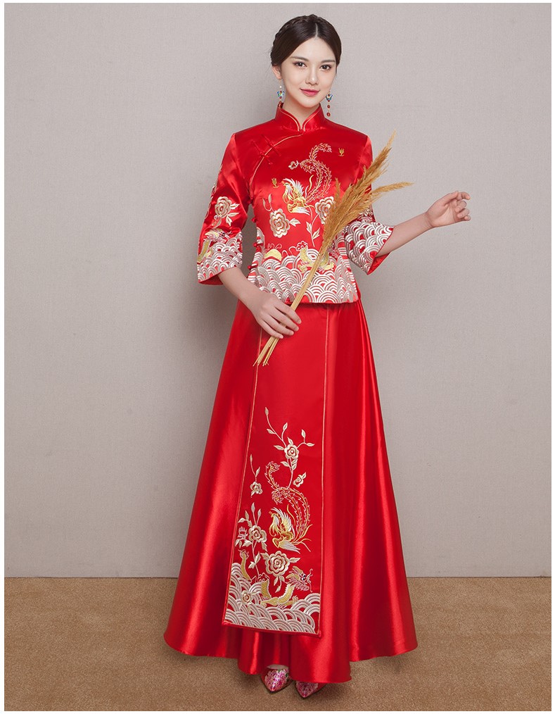 簡(jiǎn)約時(shí)尚中式秀禾新娘禮服，精致唯美中式禮服