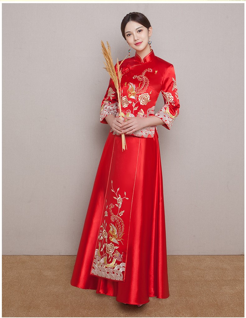 簡(jiǎn)約時(shí)尚中式秀禾新娘禮服，精致唯美中式禮服