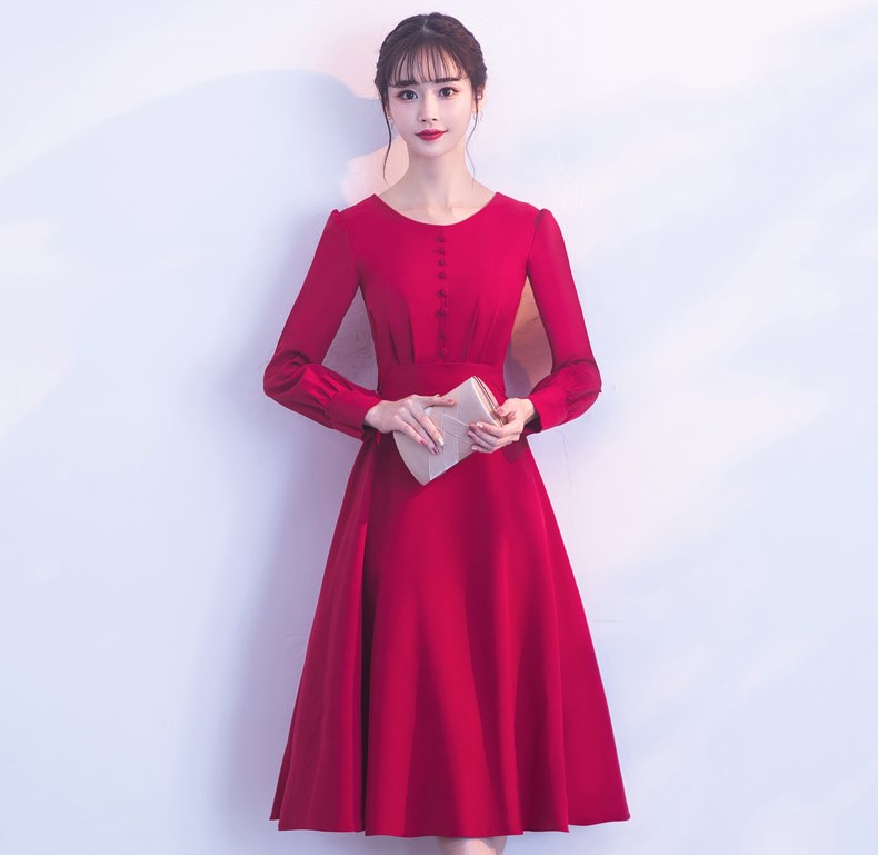 紅色長袖收腰中式禮服，時尚蝴蝶結(jié)晚禮服