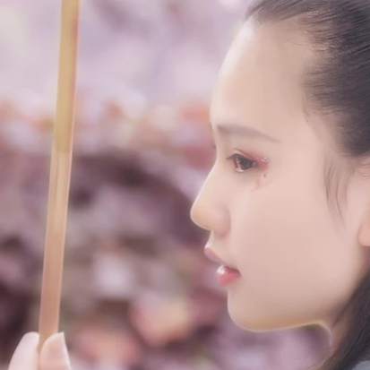 紫色文藝女生頭像，唯美古風真人頭像