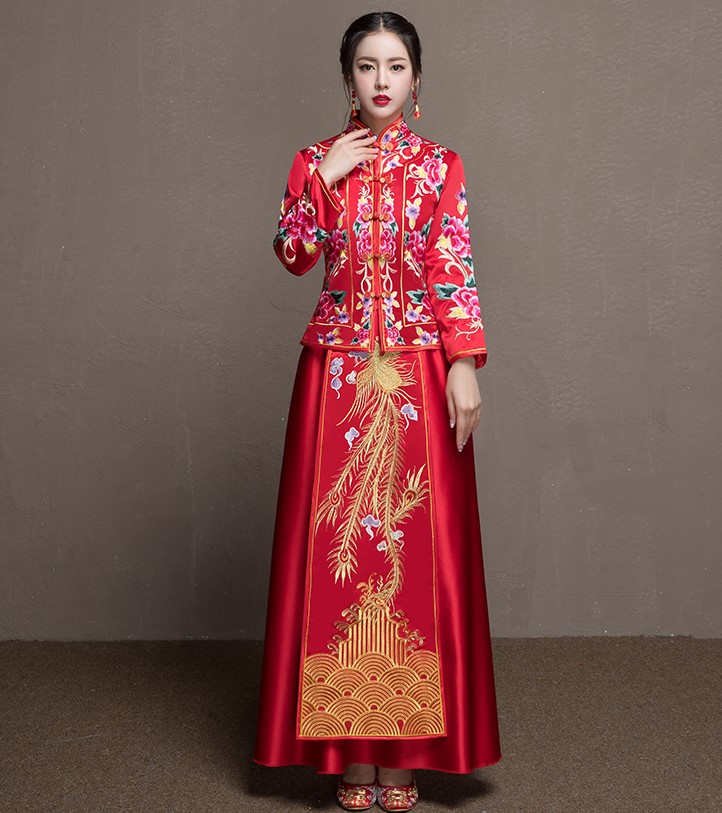 牡丹花新娘結(jié)婚禮服，金風(fēng)裙擺中式禮服