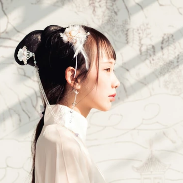 漢服帶寵物女生頭像，唯美古風(fēng)真人頭像