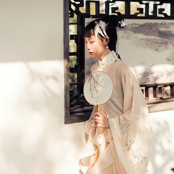 漢服帶寵物女生頭像，唯美古風(fēng)真人頭像