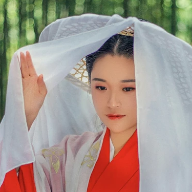 紅衣帶面具扇女生頭像，唯美古風真人頭像