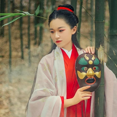 紅衣帶面具扇女生頭像，唯美古風真人頭像