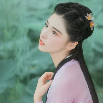 柳下紫衣帶傘頭像，唯美古風(fēng)真人頭像