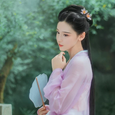 柳下紫衣帶傘頭像，唯美古風(fēng)真人頭像