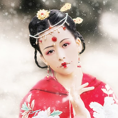 雪花飛舞紅衣女生頭像，唯美古風真人頭像