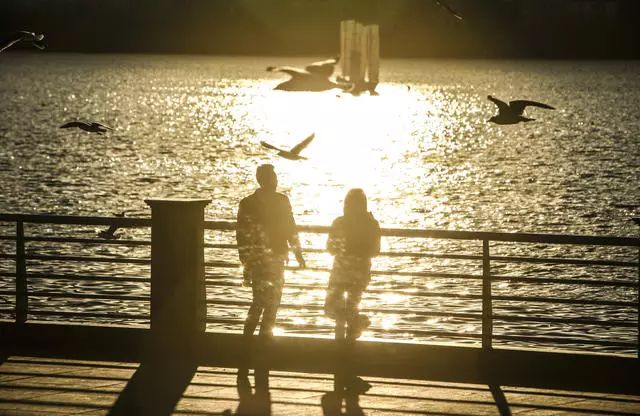 杭州·秀酒店，像上世紀(jì)劇場(chǎng)上演一場(chǎng)故事