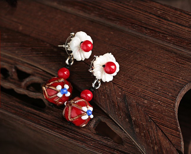 家佳樂文學(xué)貝殼花朵紅琉璃耳釘復(fù)古風(fēng)耳環(huán)