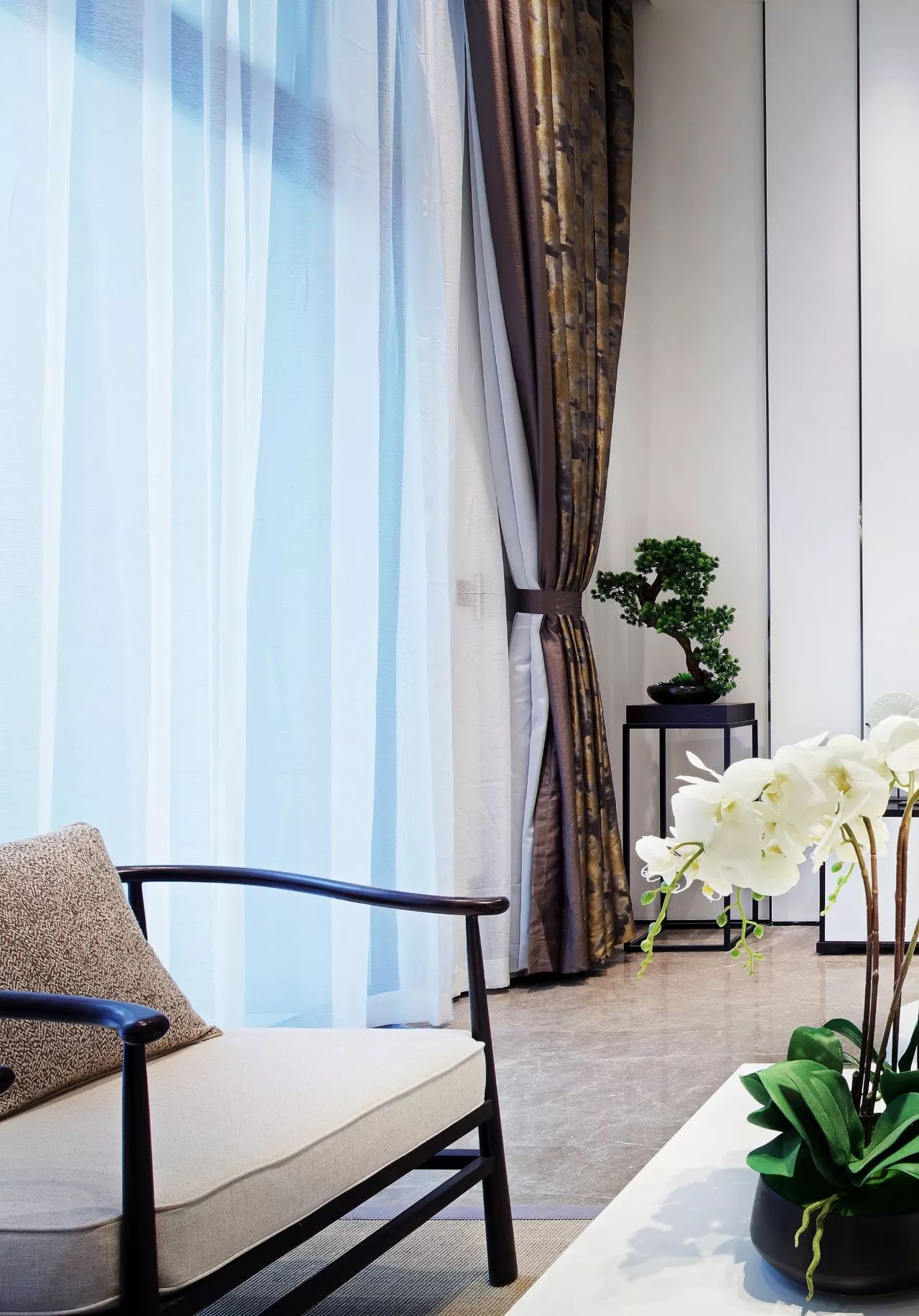 雙拼別墅樣板房：禪意留白的東方中式之美！