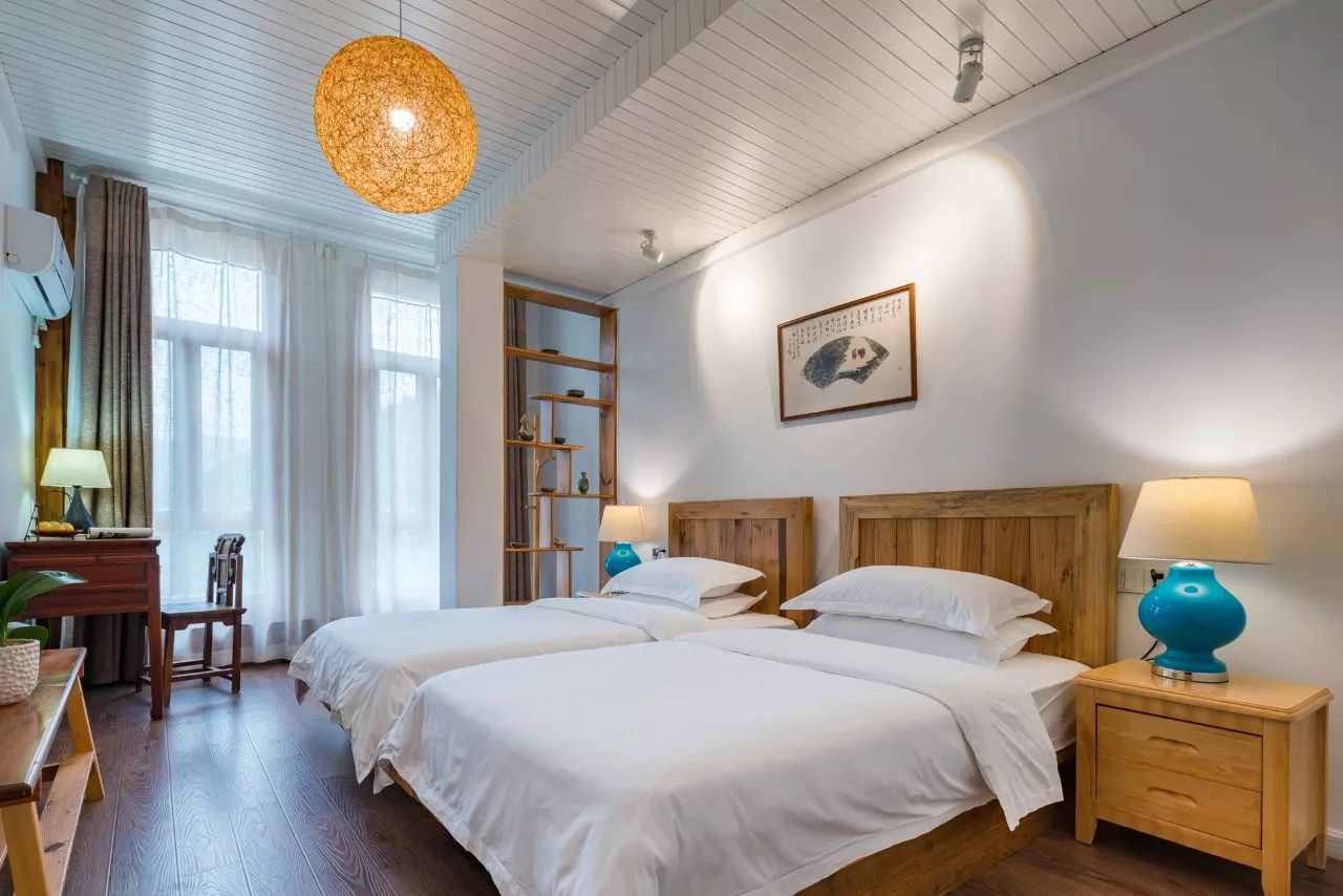 讓時光和經(jīng)歷變成一本書：中國首家圖書館民宿