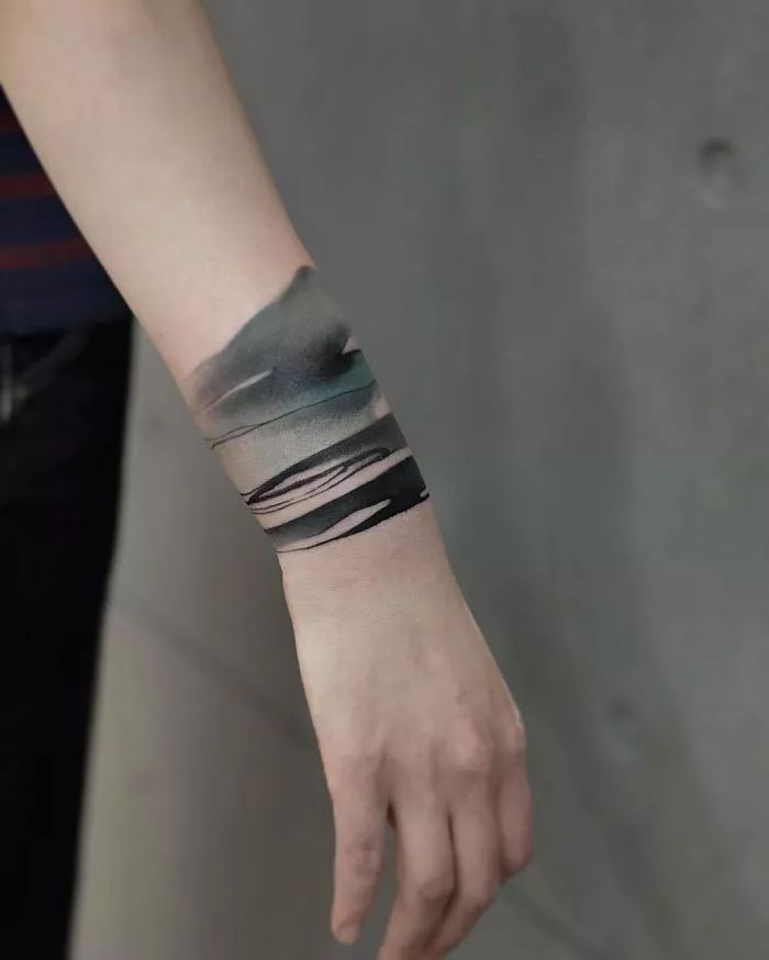 水墨人體彩繪藝術(shù)，傳統(tǒng)國畫與時(shí)尚刺青的融合