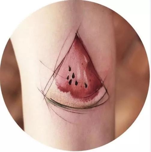 水墨人體彩繪藝術(shù)，傳統(tǒng)國畫與時(shí)尚刺青的融合