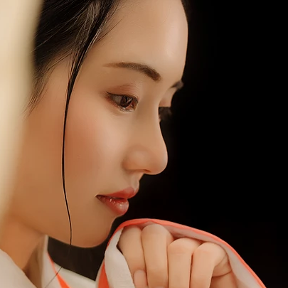 傷感思念帶傘女生頭像，唯美古風(fēng)真人頭像