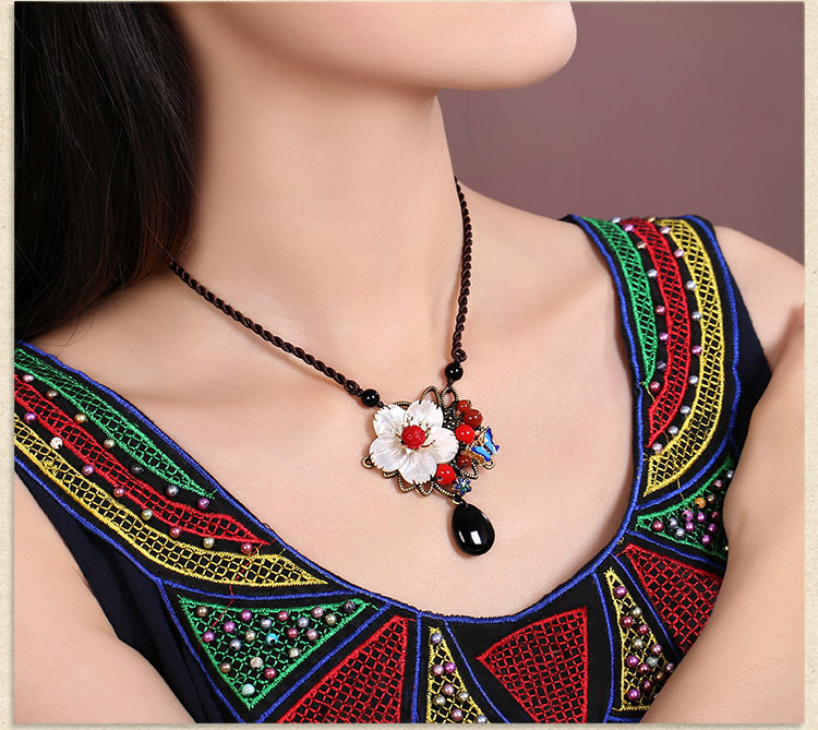 貝殼花吊墜項鏈，手工編織民族風鎖骨鏈首飾