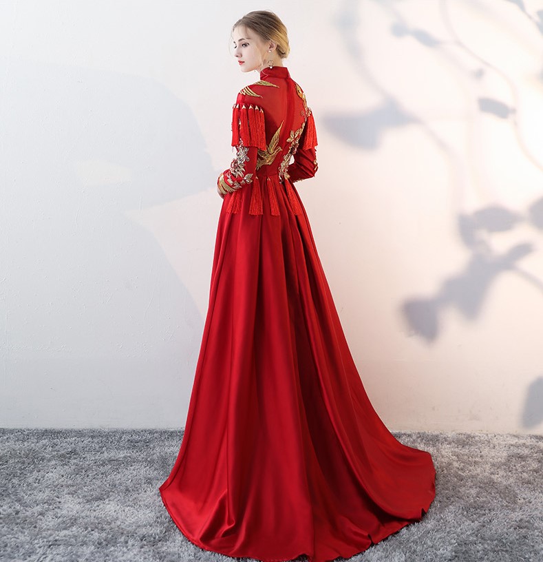 時尚酒紅色中式禮服，流蘇古典新娘禮服