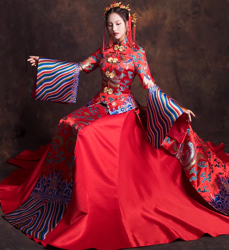 創(chuàng)意袖口新娘結(jié)婚禮服，奢華拖尾中式禮服