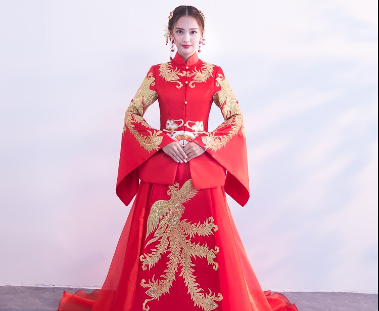 金色鳳凰刺繡新娘結婚禮服，奢華拖尾中式禮服