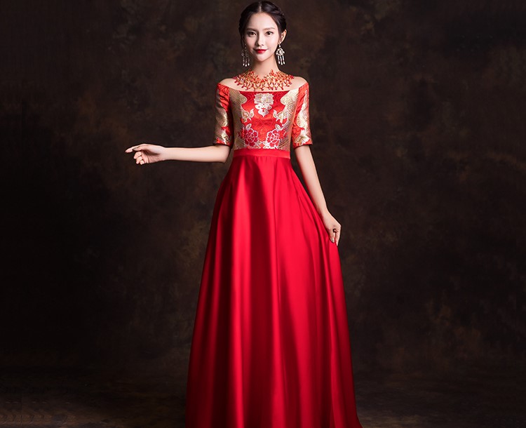 一字肩新娘結(jié)婚禮服，唯美流蘇中式禮服