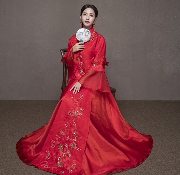 靈秀荷葉袖中式禮服，典雅韻味新娘禮服