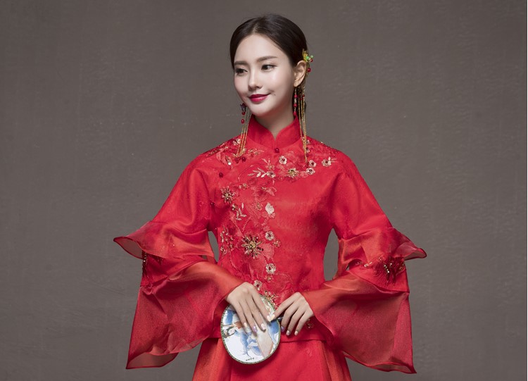 靈秀荷葉袖中式禮服，典雅韻味新娘禮服