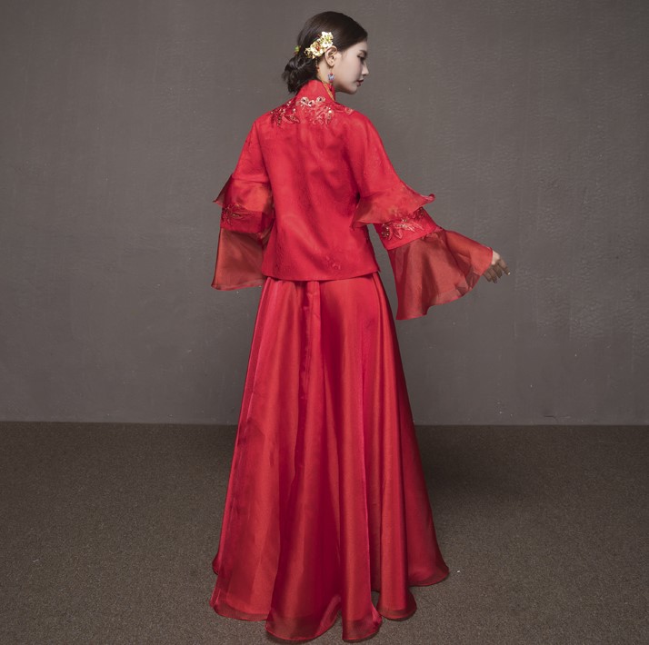 靈秀荷葉袖中式禮服，典雅韻味新娘禮服