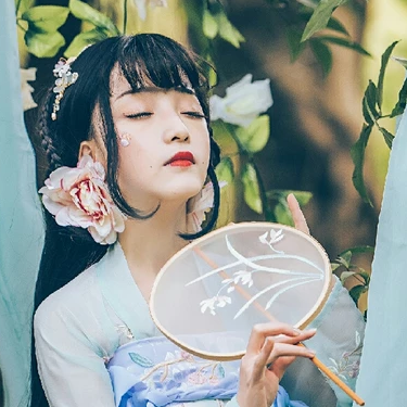 森林花仙子女生頭像，唯美古風(fēng)真人頭像