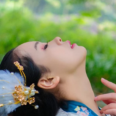羽毛女生頭像，唯美古風(fēng)真人頭像