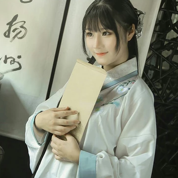 文藝復(fù)古風(fēng)漢服女生頭像，唯美古風(fēng)真人頭像