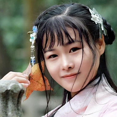 楓葉韻味女生頭像，唯美古風(fēng)真人頭像