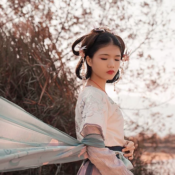 文藝小清新女生頭像，唯美古風(fēng)真人頭像