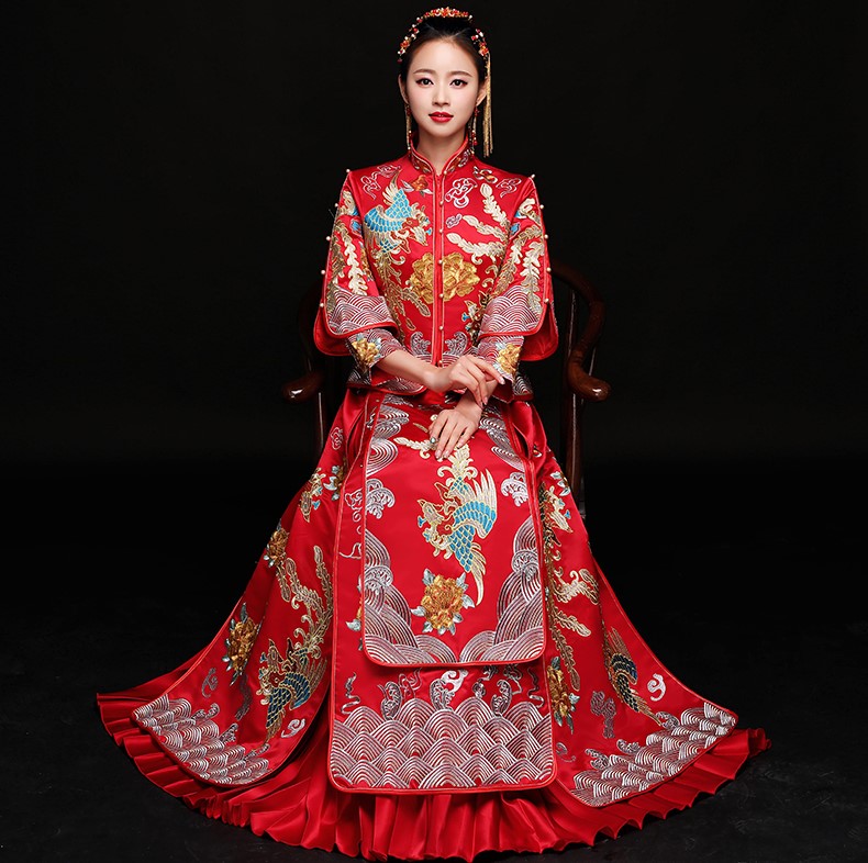 高貴華美中式禮服，秀禾龍鳳褂新娘禮服