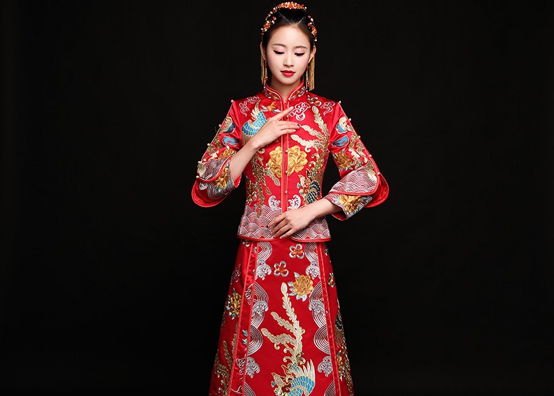 高貴華美中式禮服，秀禾龍鳳褂新娘禮服