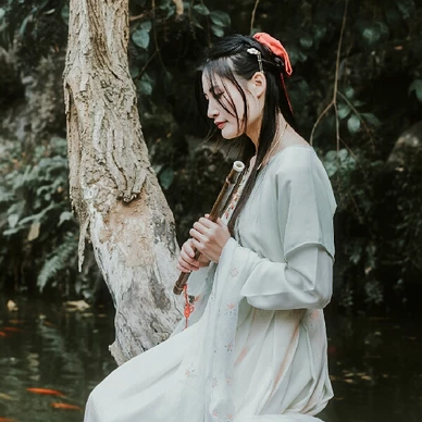 清新文藝帶傘女生頭像，唯美古風(fēng)真人頭像