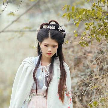 清新典雅女生頭像，唯美古風(fēng)真人頭像