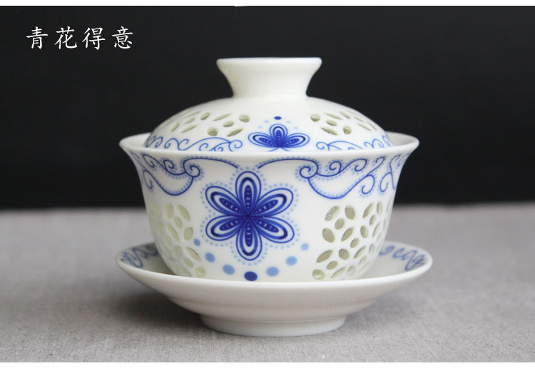 卡玻璃的瓷器茶具：14款手工青花鏤空茶具蓋碗