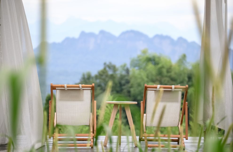 路之青城，在應(yīng)該努力的年紀(jì)留下精彩的痕跡！