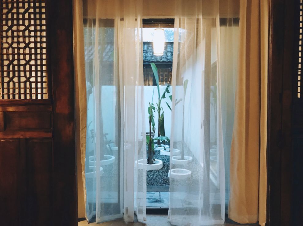 路之青城，在應(yīng)該努力的年紀留下精彩的痕跡！