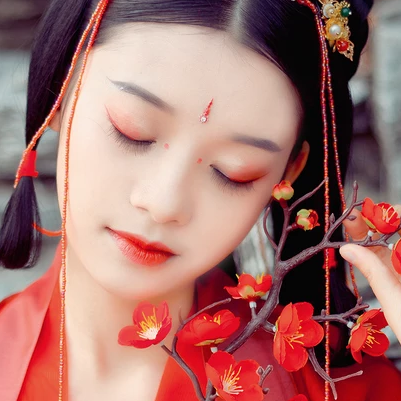 紅梅紅衣女生頭像，唯美古風(fēng)真人頭像