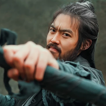 江湖英雄帶兵器男生頭像，唯美古風(fēng)真人頭像