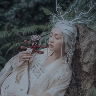 森林精靈文藝女生頭像，唯美古風真人頭像
