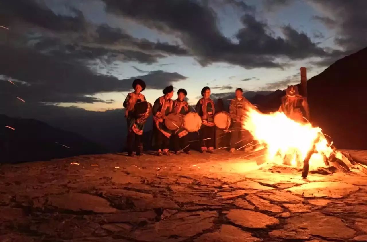 成都·瓦舍：4個(gè)景點(diǎn)吃喝玩樂體驗(yàn)成都從容氣息