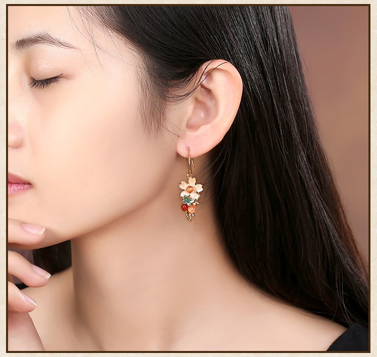 超仙氣質(zhì)花卉耳環(huán)，典雅鍍金耳飾首飾