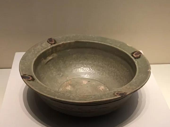 六朝青瓷：中國(guó)陶瓷史，一部青瓷史!