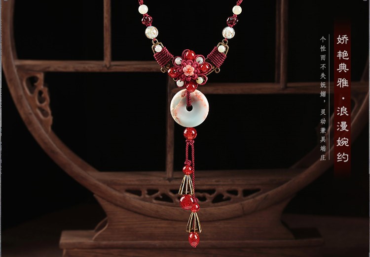 浪漫嬌艷紅色毛衣鏈，復(fù)古壽山石平安扣項鏈