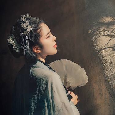 素雅笠紗女生頭像，唯美古風(fēng)真人頭像