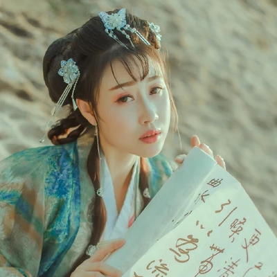 文藝漢服女生頭像，唯美古風(fēng)真人頭像