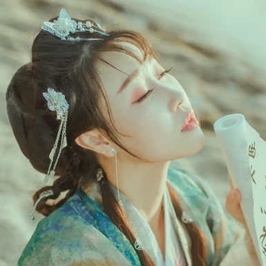 文藝漢服女生頭像，唯美古風(fēng)真人頭像