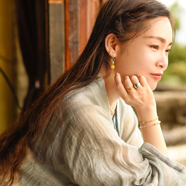 古風(fēng)手工祥云耳環(huán)，古典蜜蠟翡翠耳環(huán)